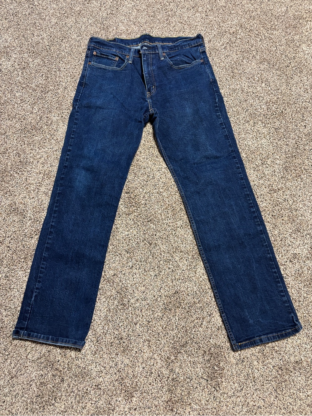 Levi's 514 dark wash straight-fit men's jeans in size 34x30
